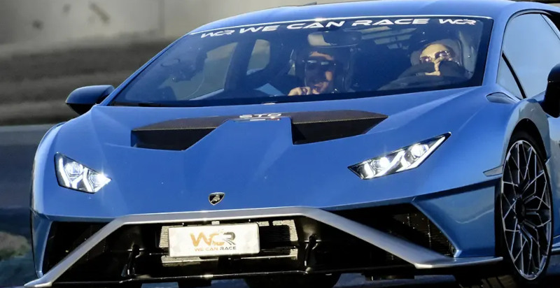 Lamborghini Huracán STO durante l'esperienza di guida all'Autodromo Gianni del Luca in Campania