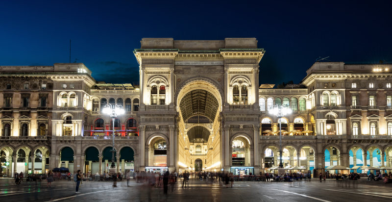 Milano di notte