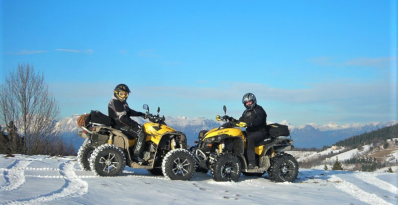Paesaggio montano del Monte Grappa durante un tour in quad