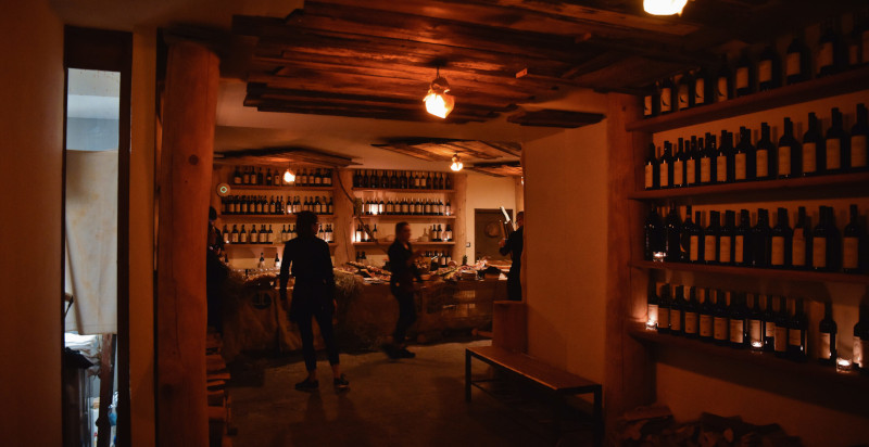 Rifugio a Sestriere per cena dopo escursione in motoslitta