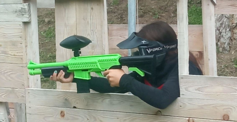 Divertimento e adrenalina nel paintball junior in Val di Sole