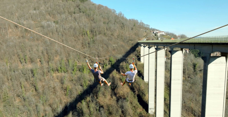 Il Ponte Colossus di Veglio, punto di partenza per l'esperienza adrenalinica.