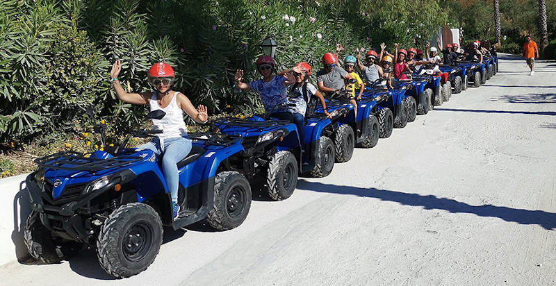 Sosta panoramica durante escursione in quad a Triscina, Sicilia