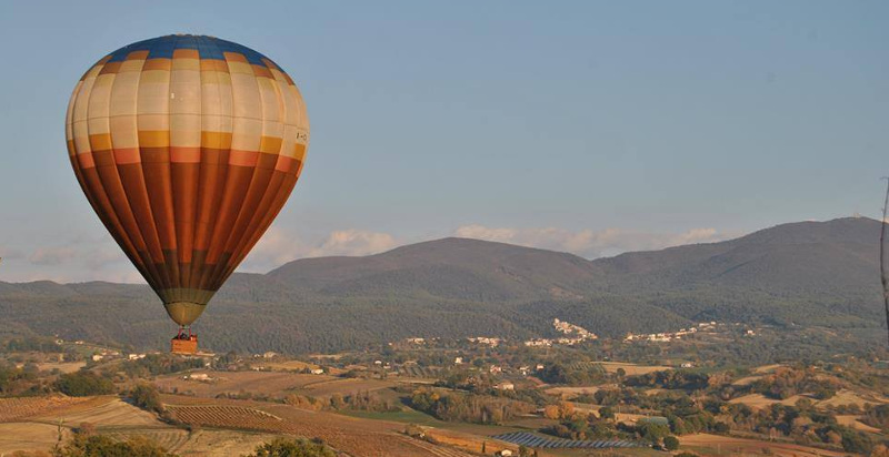 Volo in mongolfiera sopra Magliano Sabina vicino Roma