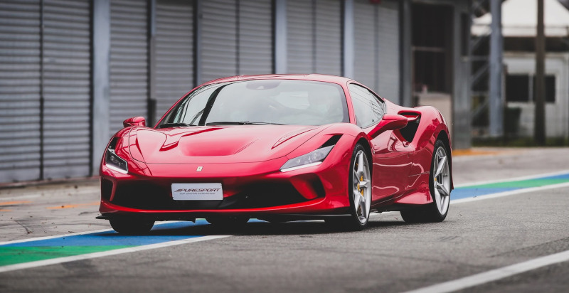 Idea regalo per pilotare la Ferrari F8 Tributo all'Autodromo del Mugello