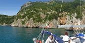 Navigazione a vela tra le calette nascoste del Cilento
