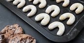 Biscotti sfornati alla fattoria Agata durante il corso