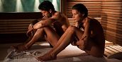 Esperienza unica di sauna con giochi di luce al Garda Thermae