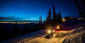 Avventura in motoslitta a Pragelato tra boschi innevati