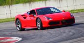 esclusiva esperienza di guida in pista nei pressi di Venezia con la potente Ferrari 488 GTB