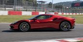 Ferrari 296 GTB da 830 CV in pista a Vairano