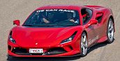 Ferrari F8 Tributo sul tracciato di Racalmato in Sicilia
