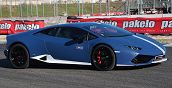 Lamborghini Huracán in uscita di curva sulla pista di Cervesina