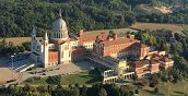 Panorami mozzafiato con un volo in autogiro vicino a Torino