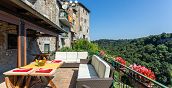 Degustazione di piatti romani dopo il corso di cucina a Mazzano Romano