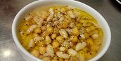 Tour gastronomico a La Spezia - Assaggio di sgabei e zuppa mesciua