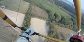 Volo biposto in deltaplano a motore con decollo da Cisliano