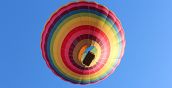 Scopri Masino con un volo in mongolfiera
