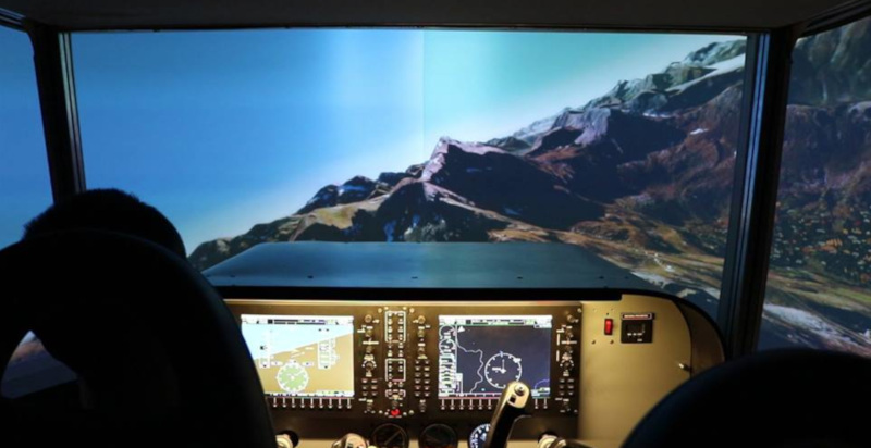 simulatore di volo Cessna 182T a Varese