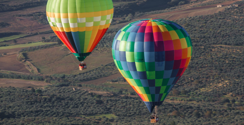 terradellegravine-puglia-volo-mongolfiera-romantico