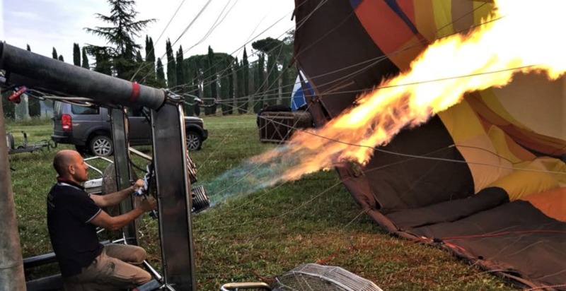 Volo in mongolfiera privato da Monzambano con vista sul Lago di Garda